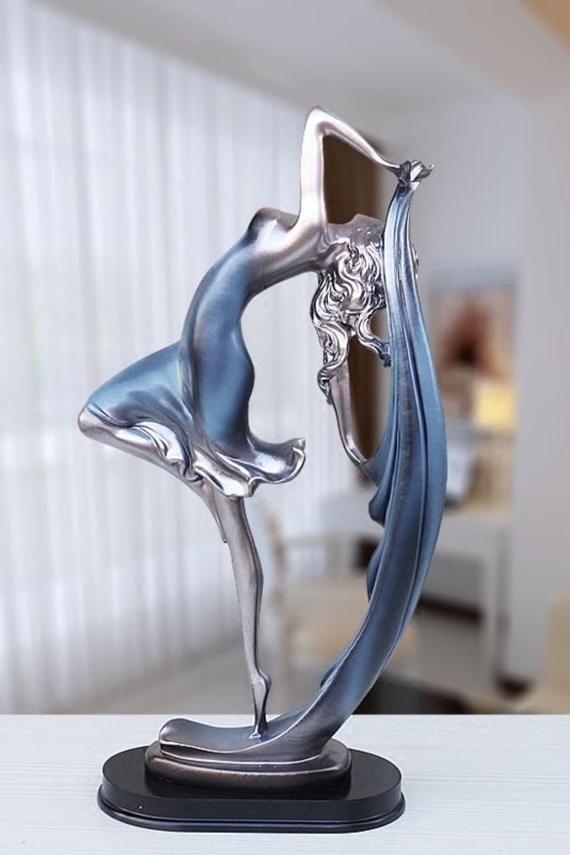 玻璃鋼雕塑擺件 現(xiàn)代空間中的藝術(shù)與實(shí)用結(jié)合